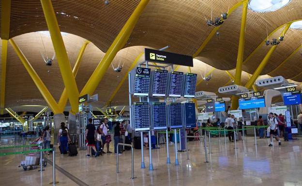 Las huelgas de aerolíneas 'low cost' protagonizan las vacaciones de Navidad