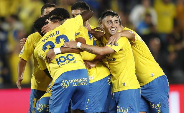 El líder vuelve a la faena con un ojo en los lesionados y otro en el mercado