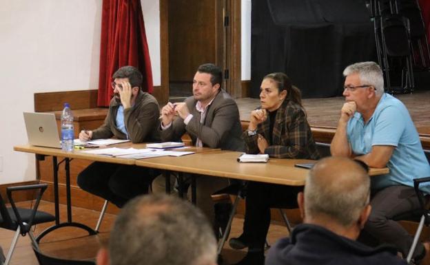 Diez taxis más en Yaiza