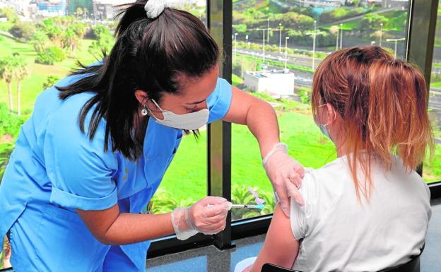 Un 6,5% de los españoles rechaza vacunarse