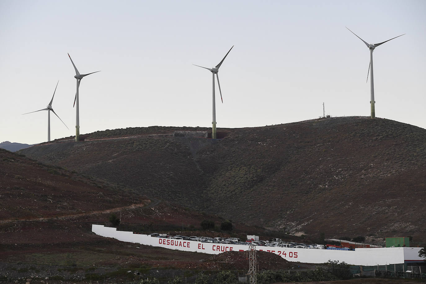 Turcón denuncia los impactos de un parque eólico sobre una montaña en Santa Lucía
