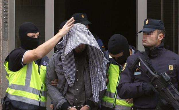 España y Marruecos desmantelan una célula yihadista del Estado Islámico