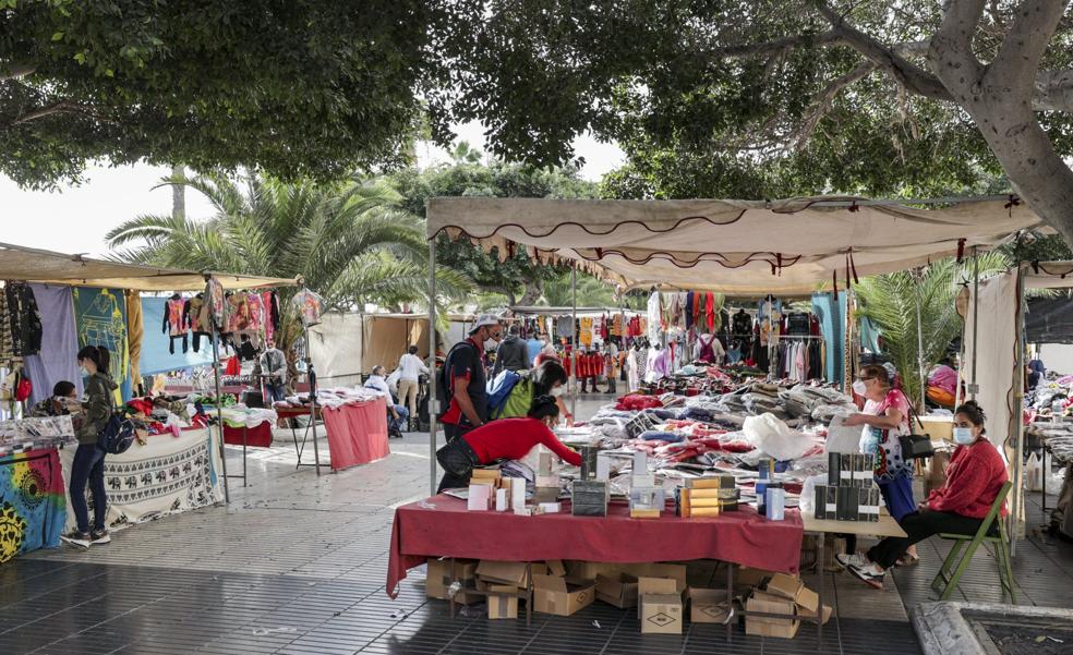 Vendedores del rastro creen que la reducción de puestos puede suponer una «ruina»