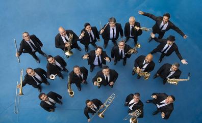 La Gran Canaria Big Band vuela fuera de su «zona de confort» con el concierto 'Satierismos'