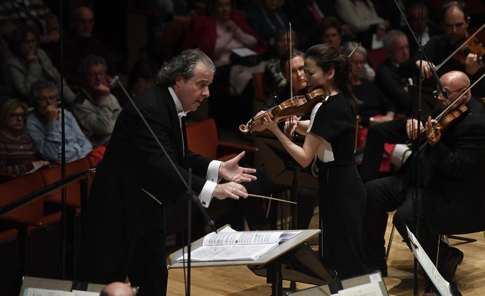 La Orquesta Filarmónica de la BBC abre con brillantez el 39º Festival de Música de Canarias