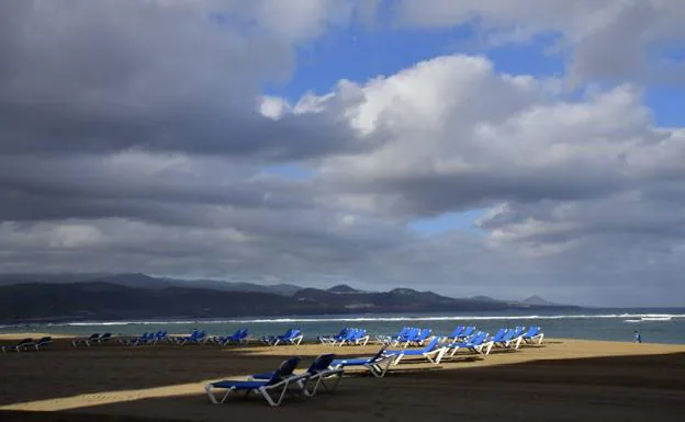 Canarias se libra de la masa de aire frío que 'congelará' la península y Baleares