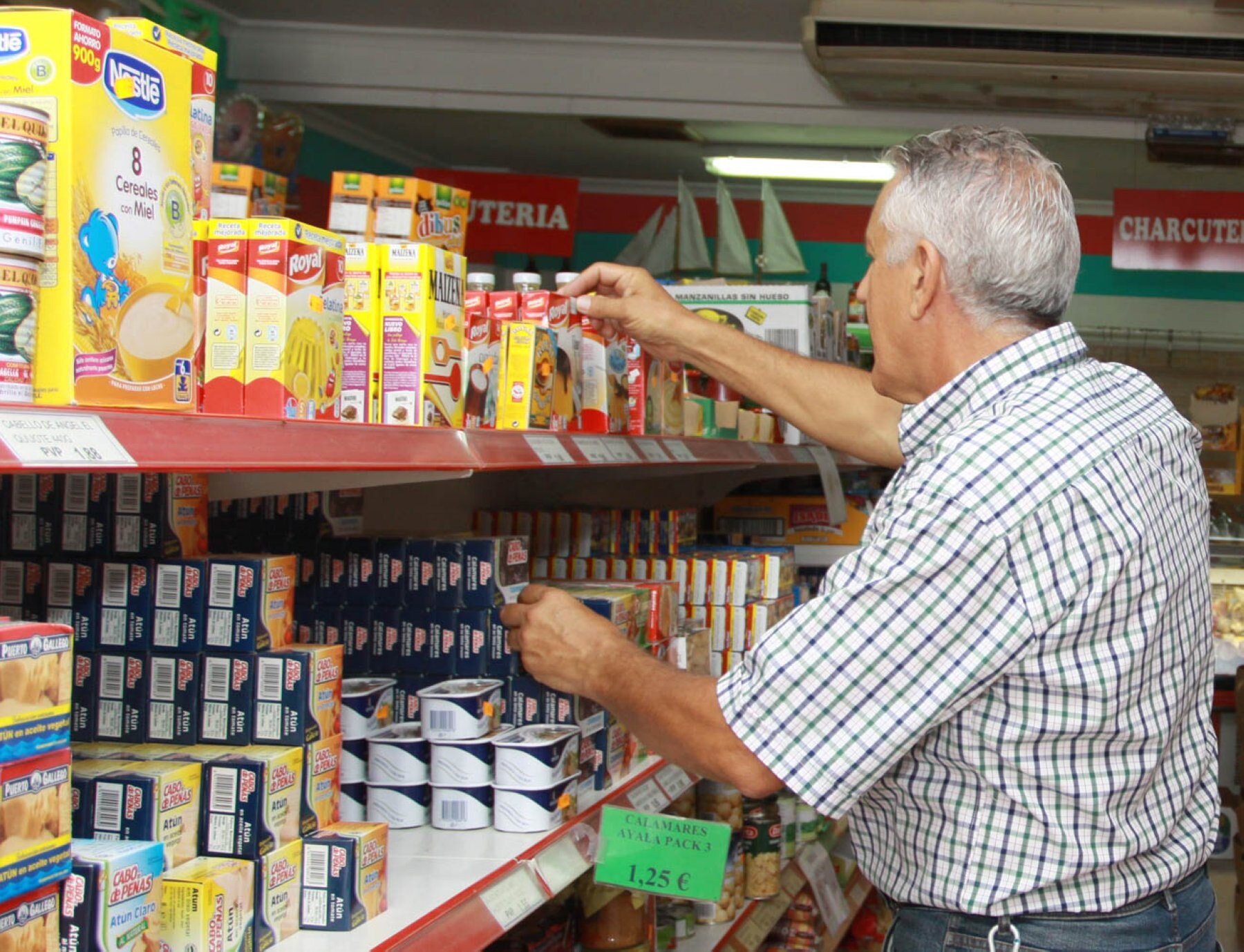 El Gobierno se abre a revisar el listado del Aiem si hay productos que no se fabrican en Canarias