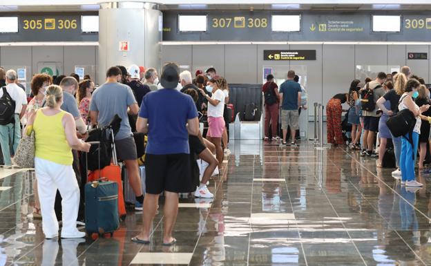 El descuento aéreo del 75% a residentes reduce el gasto de los turistas nacionales y afecta al PIB
