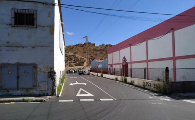 El dueño de un solar hecho vía en Telde ofrece donar el 50% de su venta a las ONG