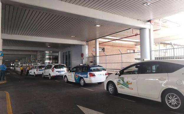 «Si subimos lo que piden, ir del casco a El Burrero en taxi valdrá 3 euros más caro»