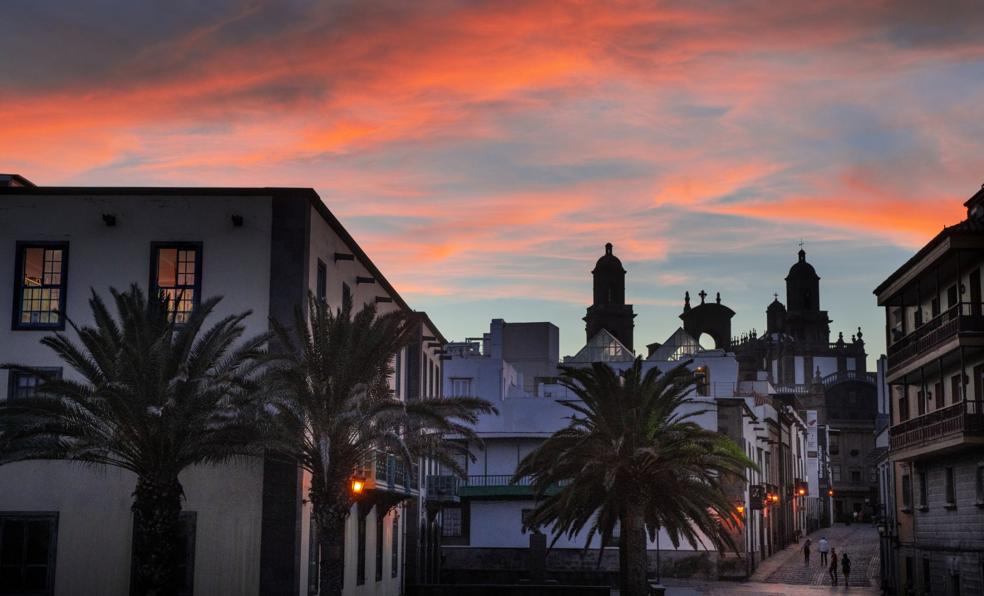 Las Palmas de Gran Canaria se promociona como la ciudad que invita a vivir muchos viajes en uno
