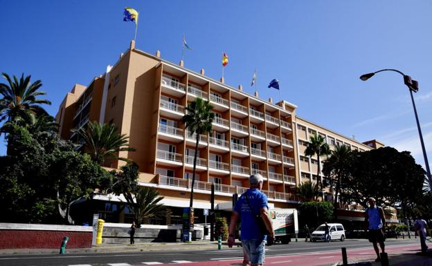 La falta de personal desata una guerra entre Recursos Humanos y la Asesoría Jurídica