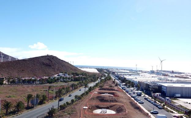 El cambio de 6 molinos del Parque Eólico Carretera de Arinaga alarga su vida 20 años