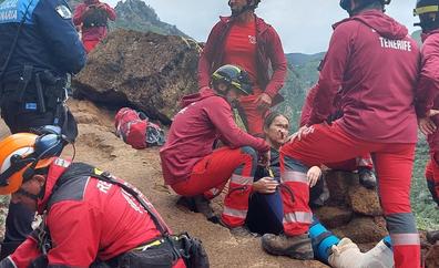 Rescatan a una senderista herida tras sufrir una caída en Tenerife