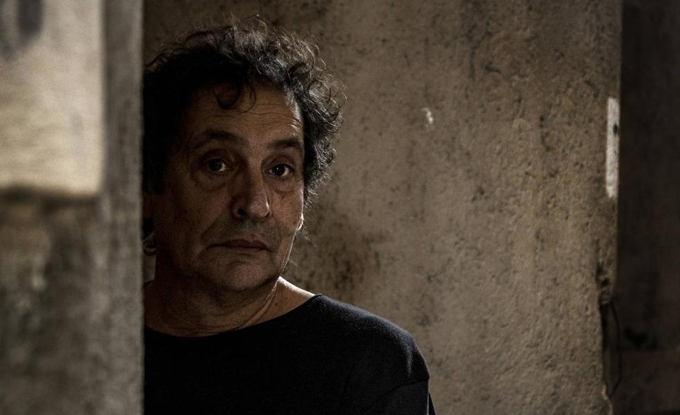 Muere Agustí Villaronga, un cineasta indómito que dejó de ser maldito con 'Pa Negre'