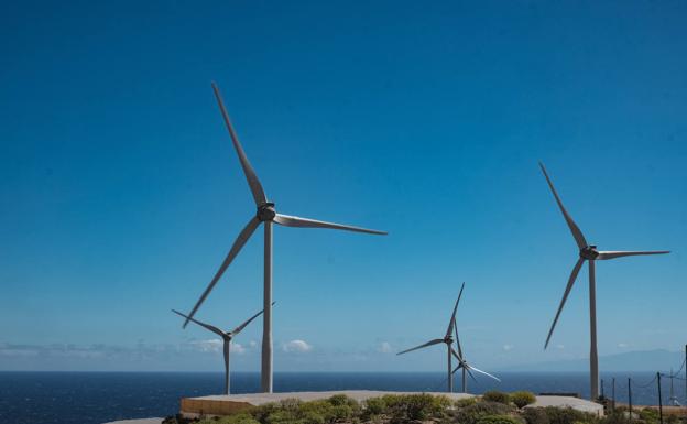 Transición Ecológica concede DIA favorable a 70 proyectos de renovables