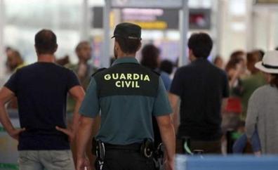 La Guardia Civil de Lanzarote carece de acreditaciones para acceder al aeropuerto