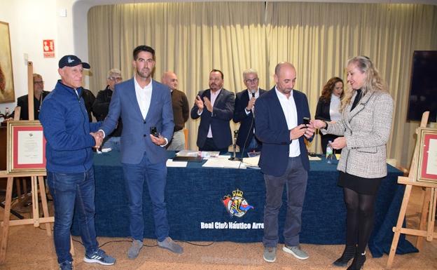 Alfredo González y Cristian Sánchez, socios de mérito del RCNA