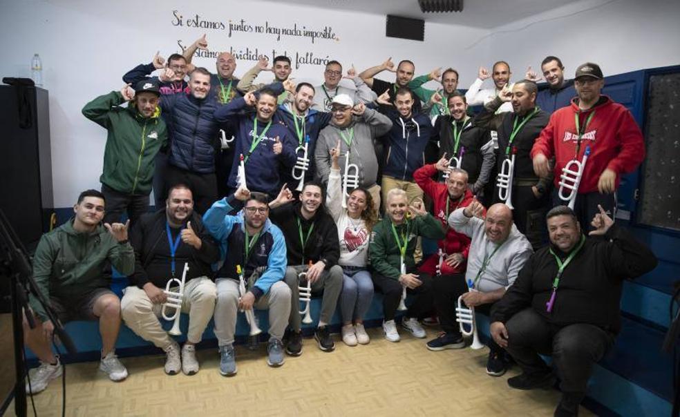 Los Chismosos: «La clave está en superarse, y lo hacemos cada año»