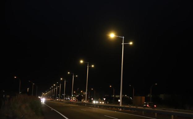 Nuevo alumbrado en la autovía LZ-2