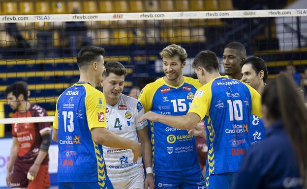 El CV Guaguas cuida su condición de invicto en Barcelona (1-3)