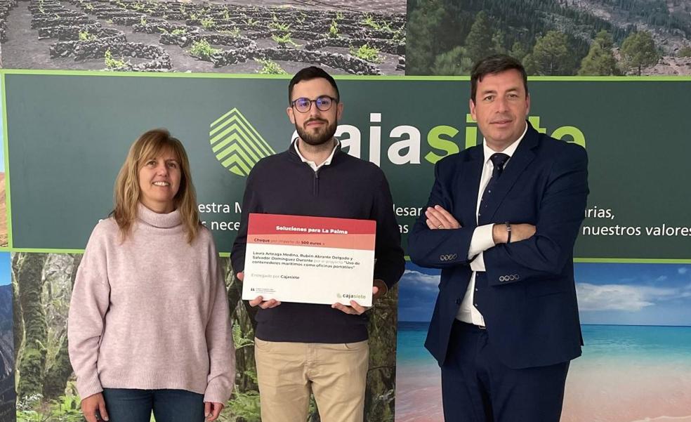 Cajasiete premia un proyecto que ofrece «Soluciones para La Palma»