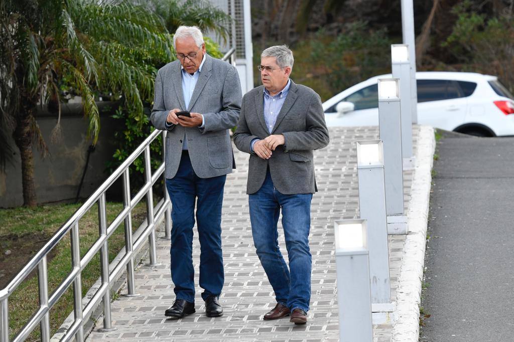 Cálida despedida al humorista canario Manolo Vieira