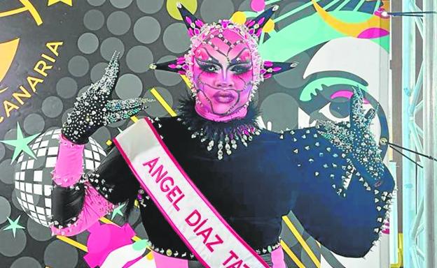 «Ver a dos hombres por la tele besándose me impactó muchísimo»