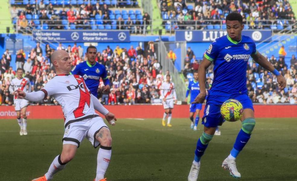 Getafe y Rayo firman tablas en el Coliseum