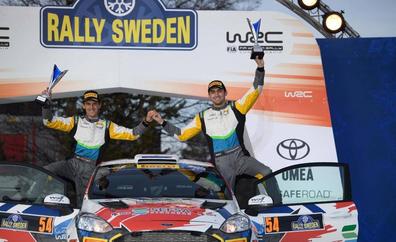 Rogelio Peñate se sube al podio en el Rally de Suecia