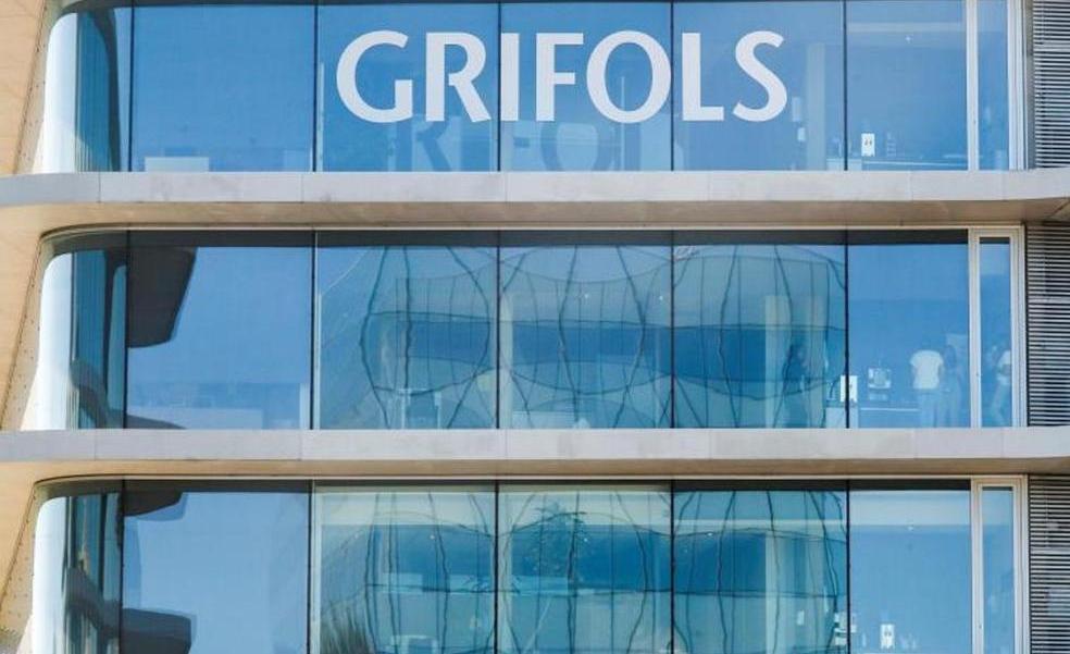 Grifols anuncia 2.300 despidos, un centenar en España