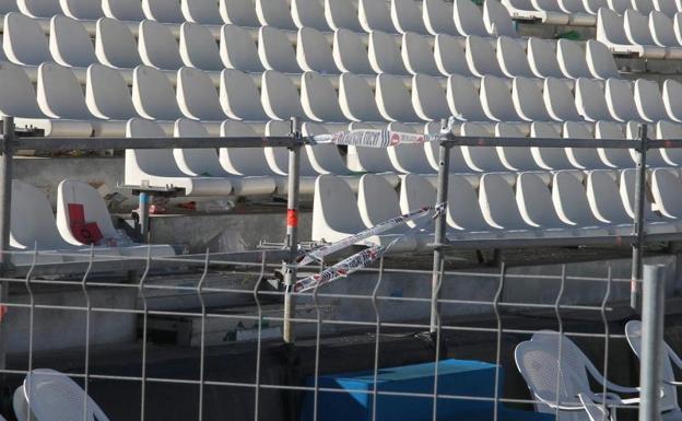 Arrecife mantiene la final de murgas pese al percance de la grada