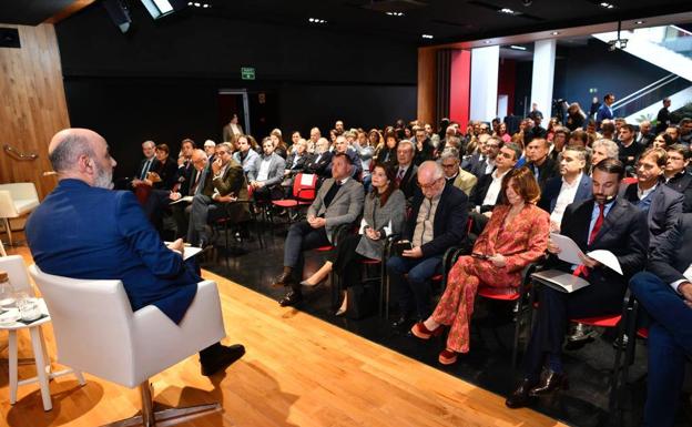 Morales: «El objetivo es que Gran Canaria sea competitiva a nivel global»