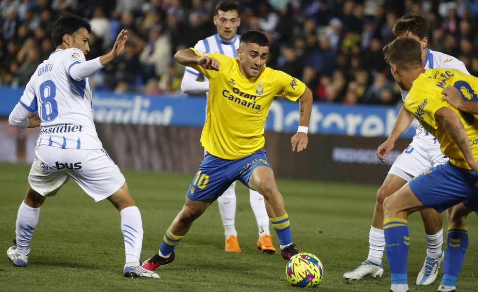 La UD se queda seca pese a jugar con uno más
