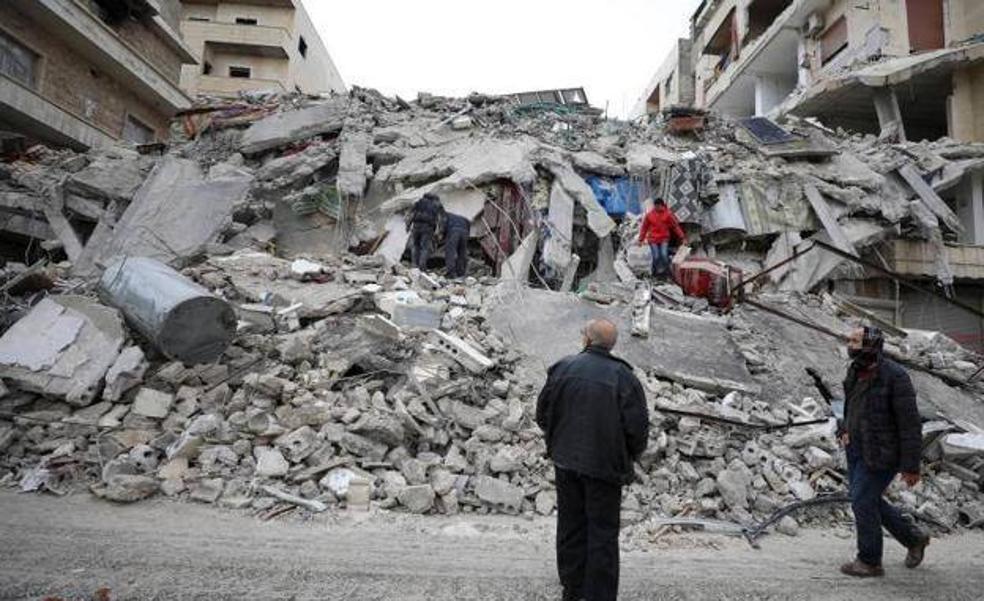 Un terremoto de 6,4 vuelve a sacudir Turquía y Siria