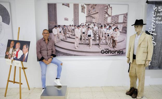 Entre Amigos, estandarte de avance y canariedad