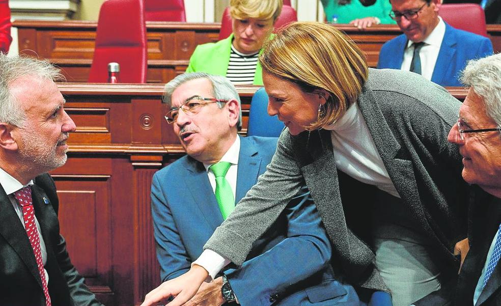 El Gobierno, satisfecho por dejar las islas mejor pese a las adversidades
