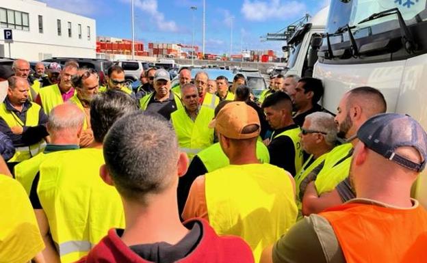 Los transportistas suspenden la huelga con efecto inmediato