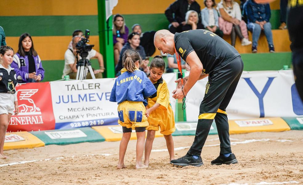 Arrancó el torneo más esperado: los pequeños disfrutan y aprenden a luchar