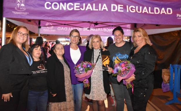 El Inglés ya tiene su calle 8 de marzo y el enfado de PP-AV porque costó 44.000 euros