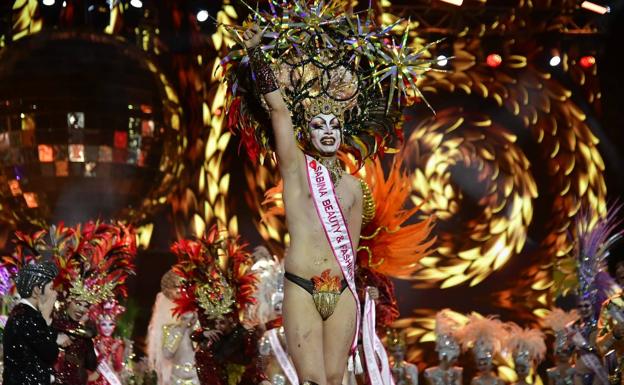 Shíky embelesa con su voz en directo