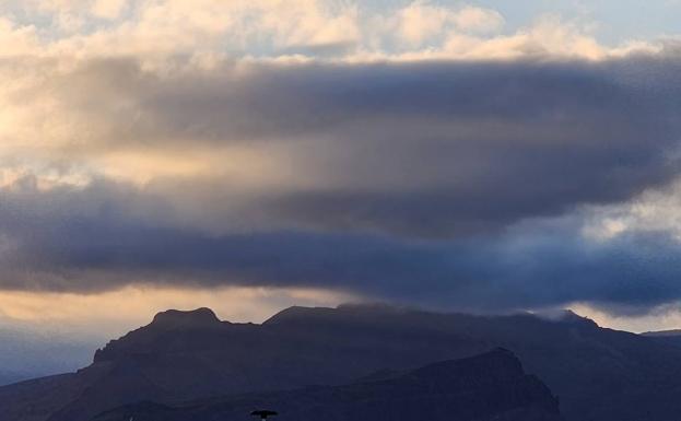 Canarias abrirá la semana con intervalos nubosos y temperaturas estables
