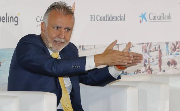 Canarias no tendría «posibilidad de sobrevivir» con el impuesto verde, según Torres
