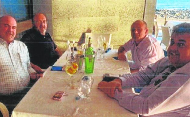 «Lo de Cicar hay que cerrarlo ya, si no le vas a decir a Tito de hacerlo pagando»