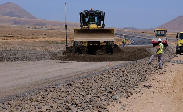 La autovía aeropuerto-Pozo Negro entra en la fase de redacción del proyecto