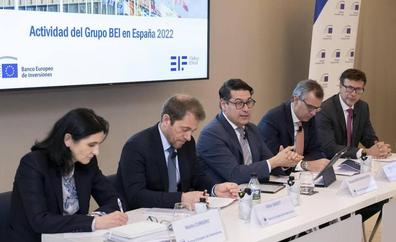 El BEI mantiene el préstamo de 150 millones a España pese al fiasco de los trenes del Cantábrico