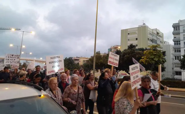 Residentes de Las Rehoyas dicen no a la reposición en la calle