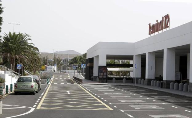 El aeropuerto de Lanzarote ya opera con normalidad tras cerrar por niebla