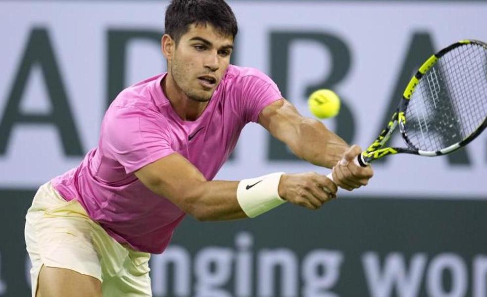 Carlos Alcaraz tumba a Kokkinakis y avanza a tercera ronda