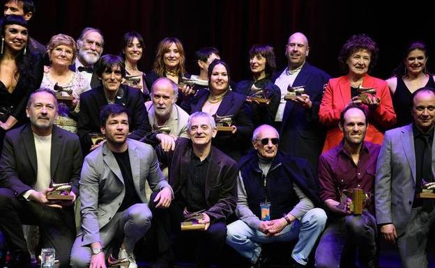'As bestas', 'Cinco Lobitos', Bardem y Ana de Armas, triunfadores en los premios de los actores